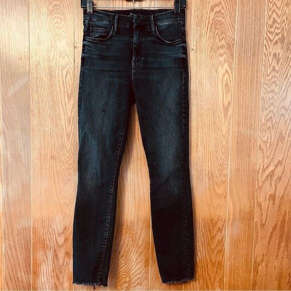 MOTHER High Waisted Looker Ankle Fray Jeans Night Hawk Distressed EUC SZ 25 - Picture 7 of 13